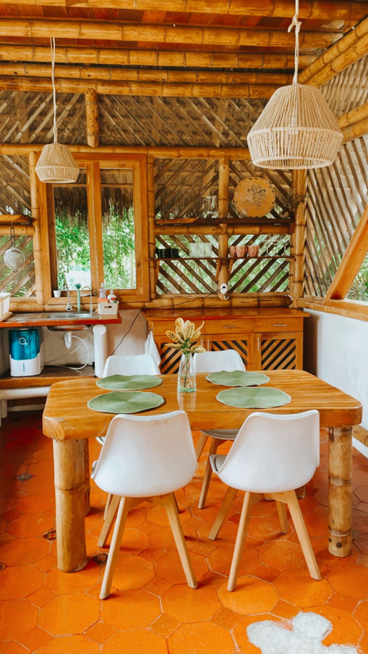 Bamboo House Ecuador